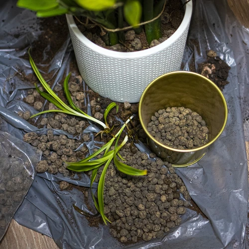 Leca til potteplanter, havebrug og skove i glas, 4-10 mm, 1L - 9