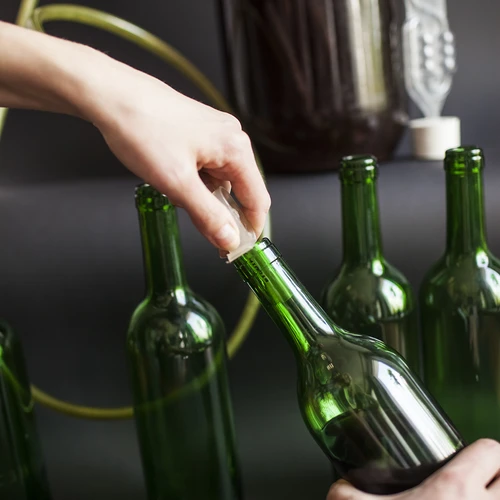 Slange til aftapning af vin med klemme - 8
