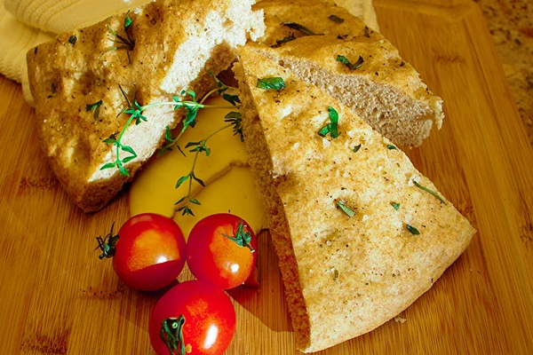 Focaccia - italiensk fladbrød