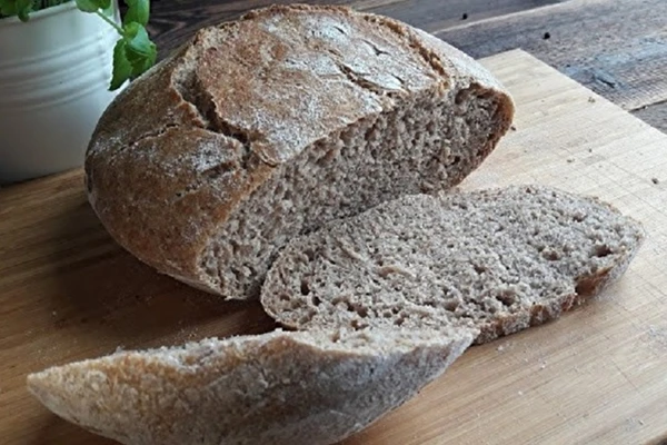 Hvedebrød med fuldkornsmel